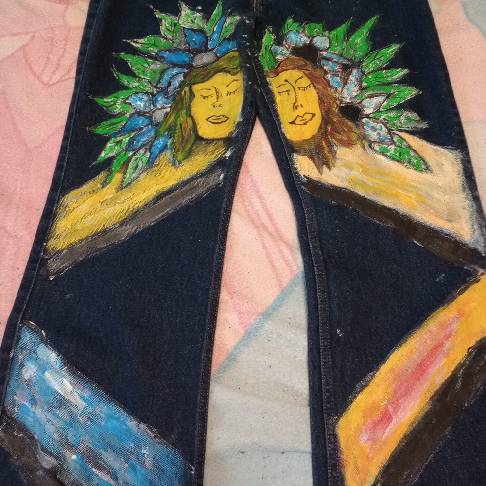 Size 12 Artistic Women's Jeans with Colorful Faces